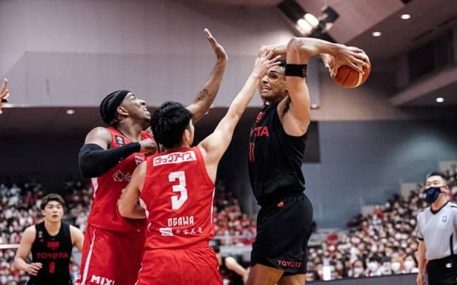 アルバルク東京、逆転突破再現に向けてまずは第2戦へ…セバスチャン・サイズ「すべての力を出しきって戦う」