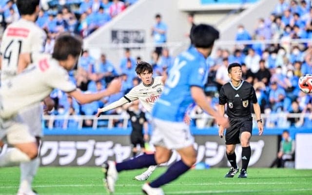 「何度観てもスーパーFK!!!」川崎MF瀬古が古巣相手に直接FK弾！ 東京五輪ドイツ代表ＧＫも「ノーチャンス」の一撃に「敵ながら天晴れ」と称賛の声