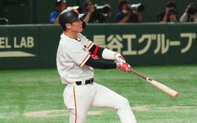 巨人・坂本勇人の本塁打が“取り消し”　リプレー検証の結果二塁打に…スタンド騒然