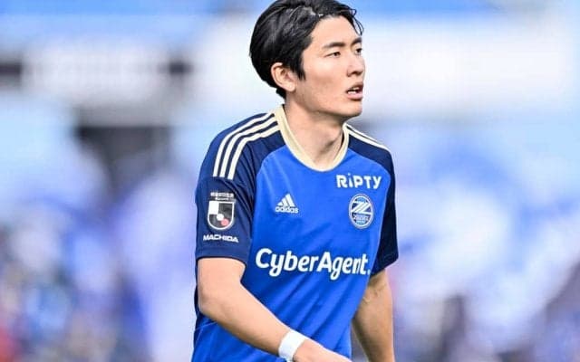 「本当にDFですか？」J2の試合で、Ｗ杯日本代表GKから劇的決勝弾を奪ったU24韓国代表DFに「ストライカーかよ」と称賛の声！「素晴らしいアドバンテージ」とジャッジにも注目集まる