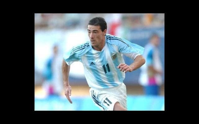 三笘薫そっくりのプレーぶり かつてイングランドに日本のサッカーファンをうならせた左ウイングがいた