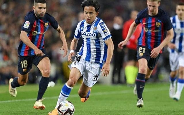 「北スペインを離れるつもりはない」バルサ戦で躍動の久保建英　欧州メディアが来季のレアル・ソシエダ残留に太鼓判！