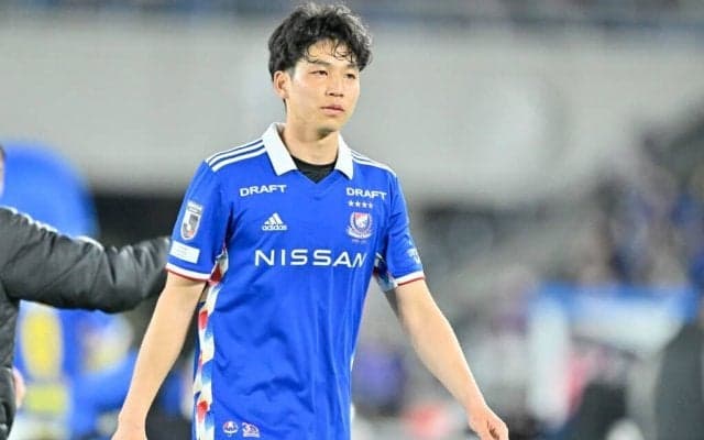 「あざとい!オン眉!」J1横浜FMの日本代表DF角田涼太朗が新髪型を披露！「嘘だろ」「このまま伸ばして王子様カットになるとか?」と反響が広がる