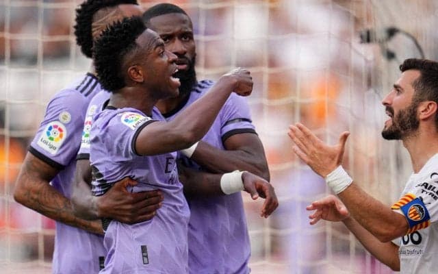 「信じられない」「愚か者」今季だけで8回目、ヴィニシウスの人種差別被害へのラ・リーガ会長の対応に批判殺到「彼こそ人種差別主義者」