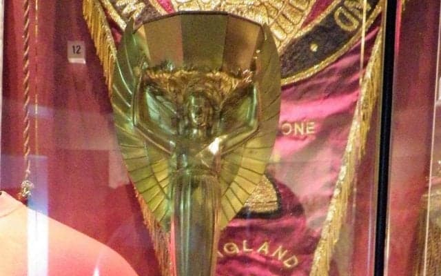 戦禍を免れた初代ワールドカップ【サッカー界の「優勝杯」をめぐるミステリー】(3)