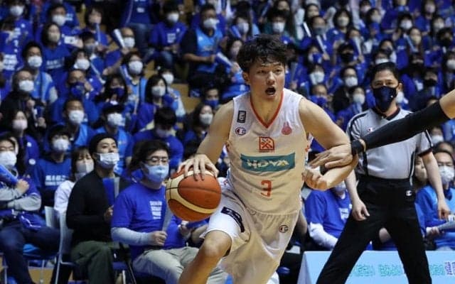 広島で今シーズンキャプテンを務めた辻直人、契約満了で退団・移籍へ