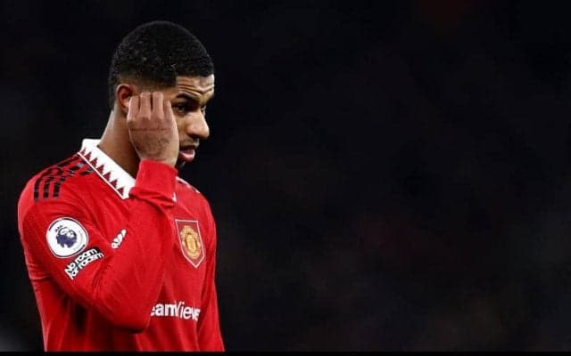 ケガに体調不良で欠場続くラッシュフォード、チェルシー戦では復帰？　練習の輪に