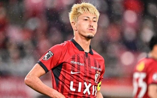 「これ入ってたらマジ最高だったな」鈴木優磨が逆足でゴールを脅かすボレーシュート！ 好セーブに阻まれるも「ボレーとかダイレクト上手いよなあ」と称賛の声