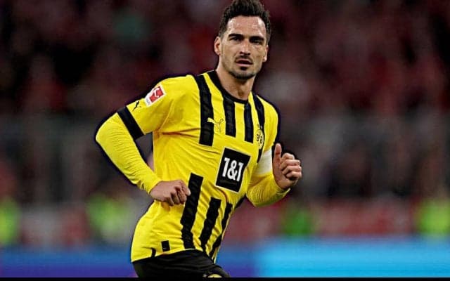 ドルトムントがフンメルスと新契約を締結！｢長い時間をかけて検討した｣