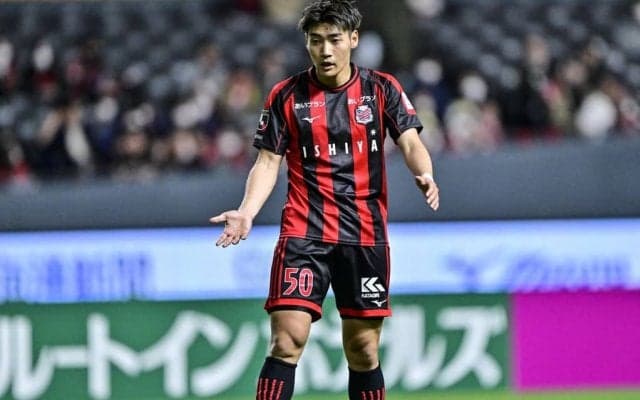 「今の彼は無敵と言ってもいい」京都ＦＷパトリックを弾く札幌ＤＦのフィジカルに称賛の声！ ボール奪取後の縦パスにも「精度も凄い」と注目