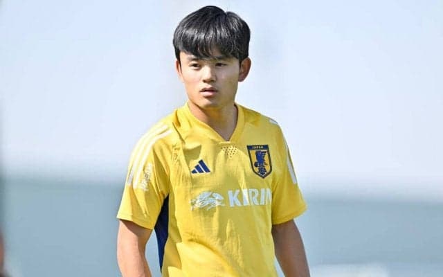「すごい見てて嬉しい」久保建英が決勝点後のロッカールームで見せた「喜びのウインク映像」公開される！ 鮮やかすぎるゴラッソとは異なる無邪気な姿