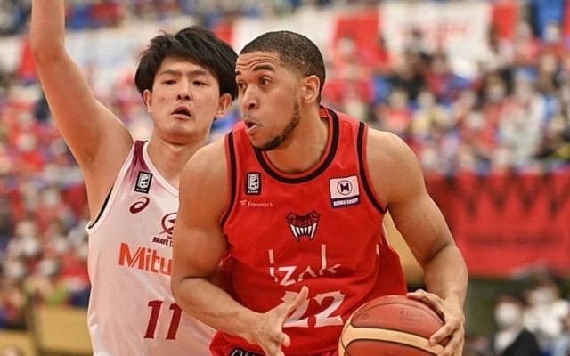 香川から富山に期限付移籍していたイギリス代表のマイルズ・ヘソンが自由交渉選手リストへ