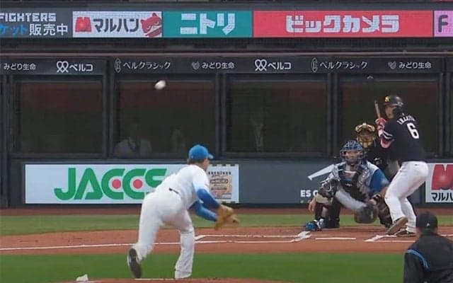 打者3秒フリーズ「めっちゃ打ちづらそう」　困惑呼ぶ“魔球”は「凄すぎて笑ってまう」