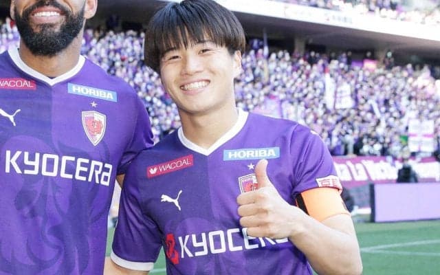 「こういうの素敵」日本代表に選ばれた京都のMF川﨑颯太を甲府も祝福！幼少期の写真に一緒に写る大ベテランの姿も話題に