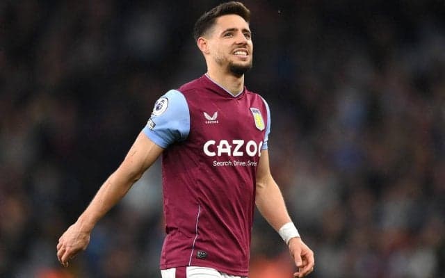 「痛みや今まで感じたことがない感覚が…」来季の欧州カップ戦出場目指すアストン・ビラ、最終節を前に手術したモレノが心境綴る「スタンドからチームを応援する！」