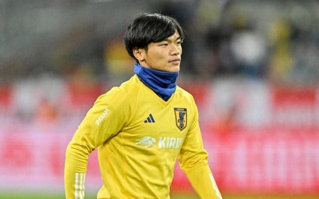 「怜央の身体がゴツくなってる…」セルティックの日本代表＆勝村政信の現地4ショット公開されるも、旗手怜央の筋肉に視線集中！「ガチムチ度が限界MAX」の声