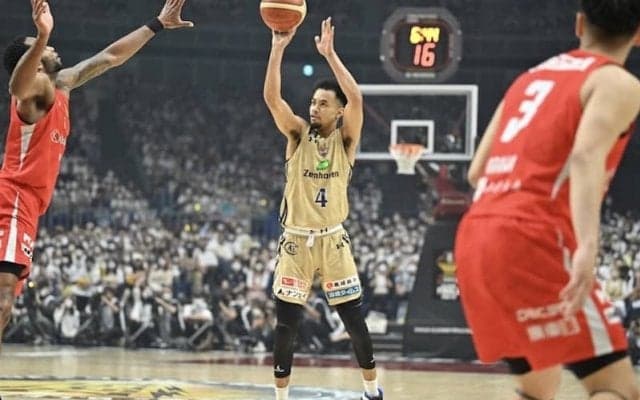 琉球ゴールデンキングスが悲願のBリーグ初制覇！…千葉ジェッツの“三冠”を阻止して王座に輝く