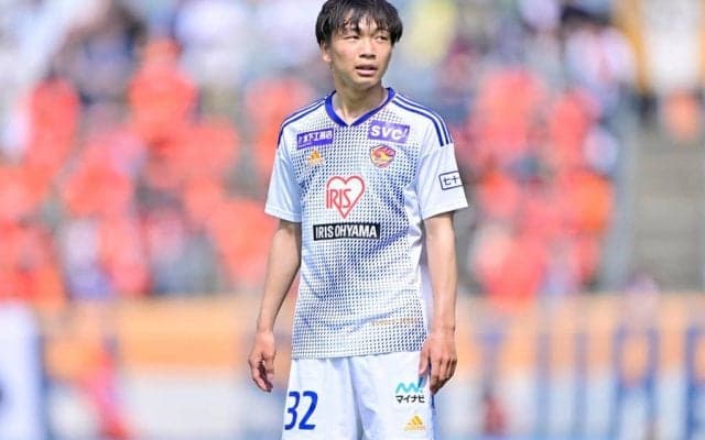 「今季最「美」ゴール」J2仙台の日本代表MF実弟のゴールに賛辞集まる！ 鎌田大夢の「9秒間で3度の1タッチ」を絡めた流麗な崩しに「兄貴にそっくりのゴールやな」と絶賛の声