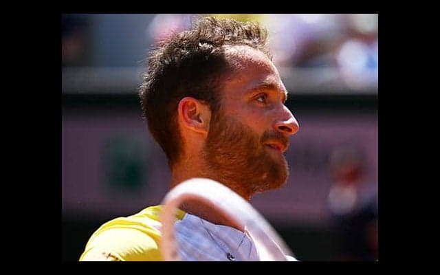  大声援も及ばず全仏初戦敗退 