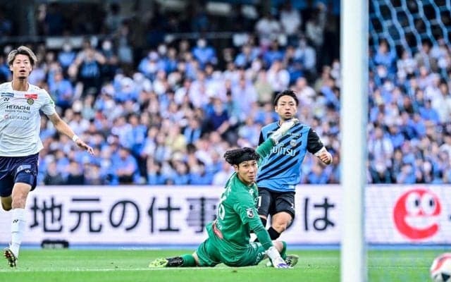 川崎FW小林悠が、「それはたぶん、オニさんのメッセージ」と語った先発メンバーのベテラン多めの構成。「自分たちがここまで作り上げて来た」選手への期待を込め