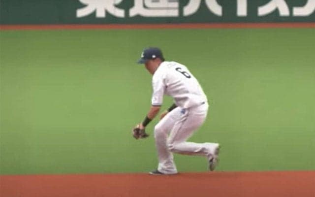 世界一の“超速転送”が「マジで異次元」　復活のたまらん好守が別格「美しすぎ」