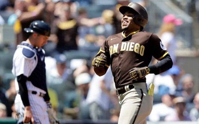 【MLB】衝撃の“すっぽ抜け”連発に「何をやってるんだ？」　ヤ軍の仰天プレーに「笑いが止まらない」