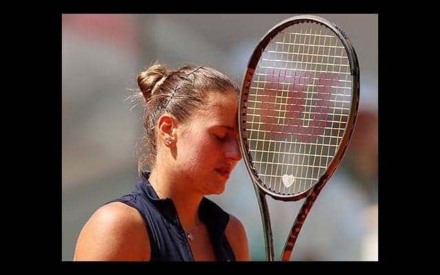  全仏OP 握手拒否でブーイング 