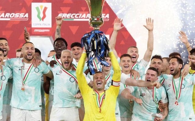 契約切れ目前の38歳ハンダノビッチ、インテルとの協議はCL決勝後にスタートへ