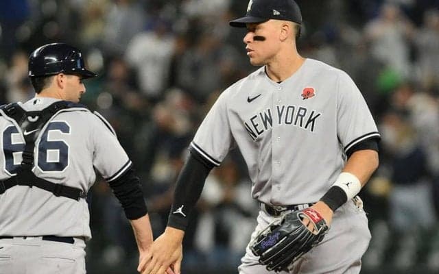 【MLB】ジャッジは守備でも「できないことない」　201cm巨体の空中キャッチが「冗談だろ」