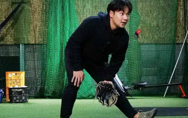 バットを使って守備力向上？　大阪桐蔭の元主将が推奨…ゴロ捕球の基本が備わる練習法