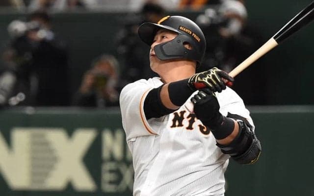 【巨人】貧打に重くのしかかる「中田問題」の深刻さとは