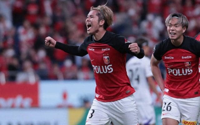 伊藤が後半ATに劇的決勝弾！ 　交代で流れを変えた浦和が広島から逆転勝利【明治安田J1第11節】