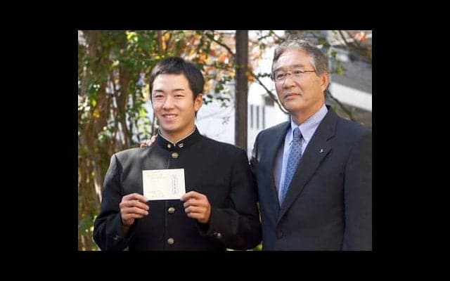 斎藤佑樹が振り返る運命の日「日本ハムはまったくのノーマークだった」「正直、巨人への想いはありました……」