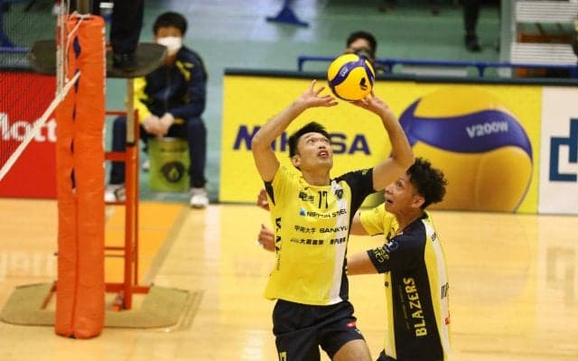 堺　深津旭弘と山本智大の退団を発表