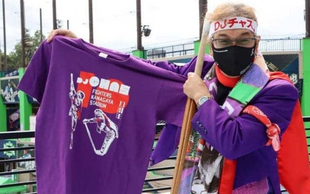 日本ハムの謎キャラ「DJチャス。」10周年記念　激レアTシャツが売れ行き好調!?