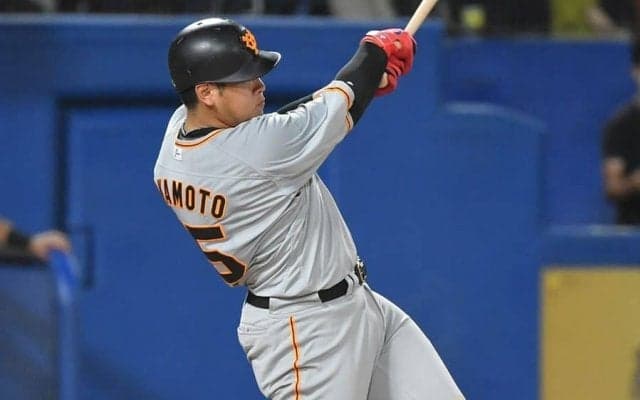 衝撃のライナーは「何やねんマジで」　岡本和真の“打った瞬間弾”が「えぐいって」