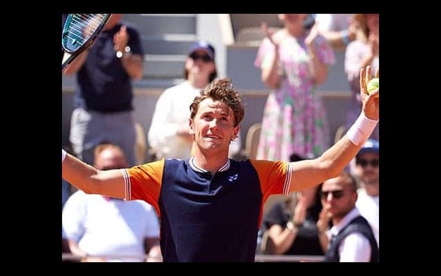  昨年準Vルード 苦戦も3回戦へ 