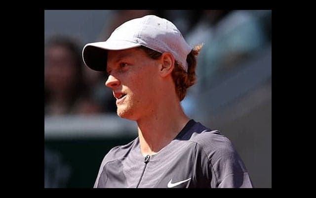  5時間半死闘 シナー全仏OP敗退 