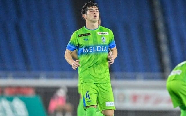 湘南DF「一発レッド」の場面での心理【日本サッカーの発展のカギとなる「守備技術」と「粘り強いメンタリティー」】(1)