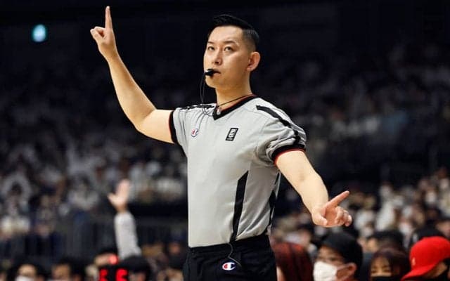 加藤誉樹氏が7年連続7回目の最優秀審判賞を受賞…「来季以降も縁の下で支えられるように」