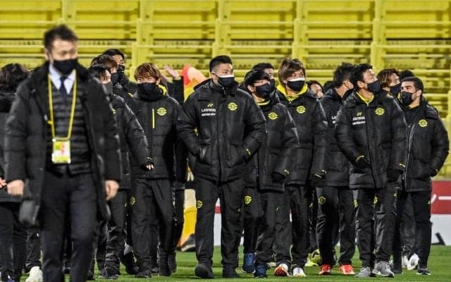 「泣けるよ」「嬉しすぎる映像」日本代表GK中村航輔が古巣・柏の「練習場降臨映像」が大反響！ 日本中が騒然となった髪型など”海外仕様”の変化にもファン注目