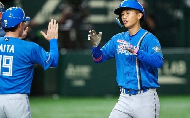 加藤豪将に驚愕「めちゃくちゃパワーある」　一直線の“確信弾”が「メジャーっぽい」