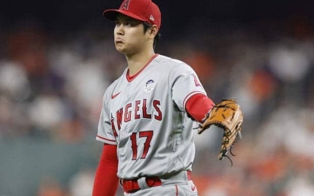 大谷翔平が敵大砲への“紳士的タッチアウト”に脚光！ 珍しい行動に「ショウヘイはいつだって礼儀正しい」と賛辞続々