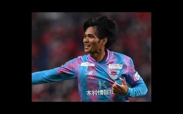 サガン鳥栖の「隠れたストライカー」長沼洋一は指揮官の秘蔵っ子 「回線」がつながりチームは上昇気流に