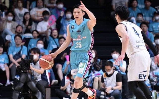 佐賀バルーナーズが地元出身の角田太輝と契約継続「佐賀県を盛り上げられるように」