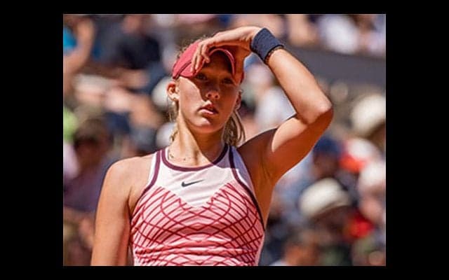 ロシア16歳「まだビザが…」