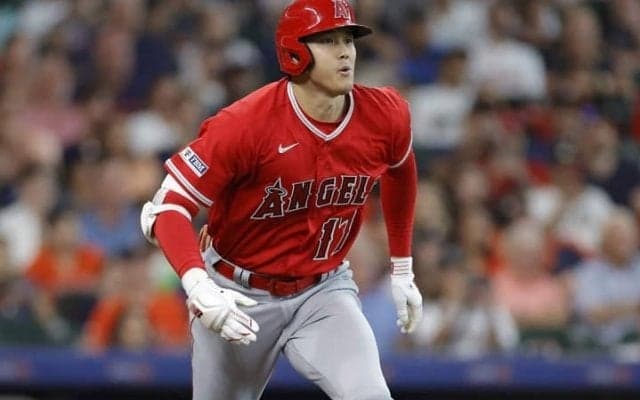 大谷翔平、窮地脱出の一打に賛辞続々！ 米記者は「チームを救ったのは間違いなく二刀流スターだ」と絶賛
