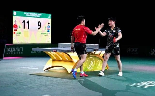 張本智和の“進化”は止まらない。世界卓球・梁靖崑との激闘で見せた、打倒中国の突破口