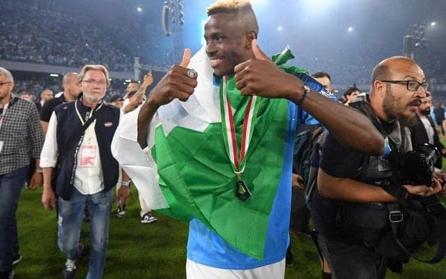 「僕は従うだけ」セリエA初のアフリカ人得点王となったオシムヘン、ナポリに愛着も去就に言及「会長が決めること」