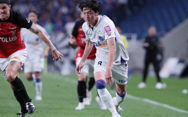 「代表選出で気負い過ぎている…」から一転、京都戦で50m独走弾。速さと強さで違い示す/川村拓夢(サンフレッチェ広島/MF)【新しい景色へ導く期待の選手/vol.13】